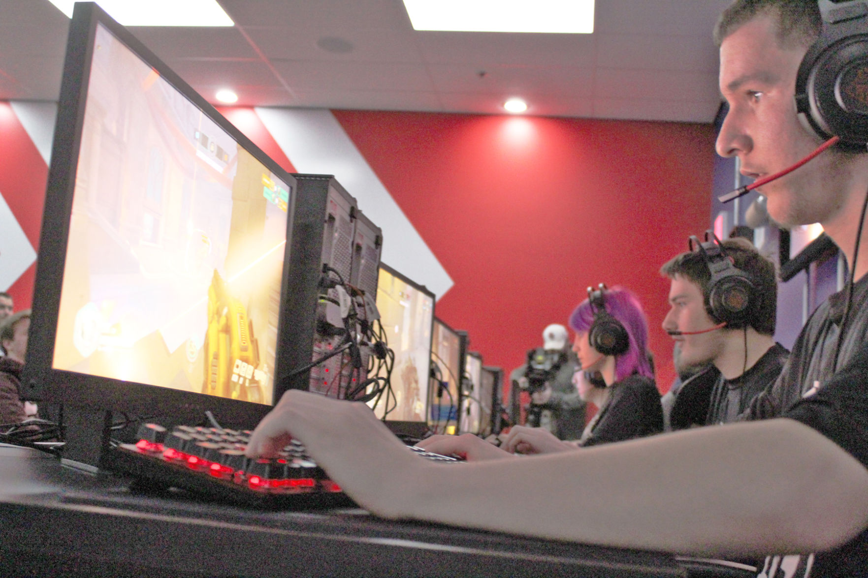Esports2.jpg